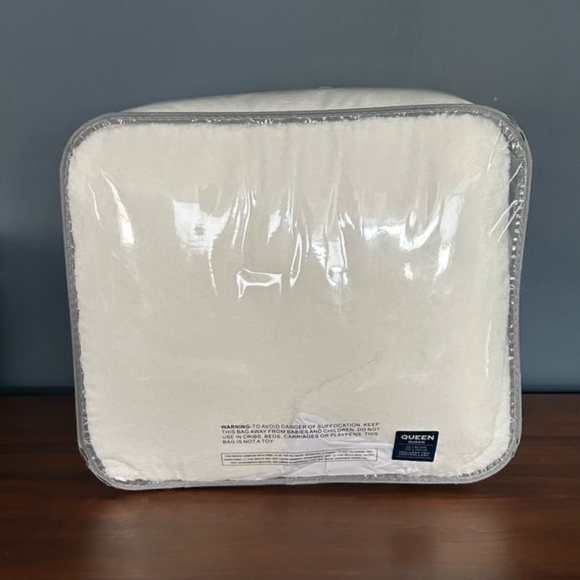 NWT Biddeford Reversible Heated Mattress Pad, Sherpa and Quilted QUEEN - Picture 4 of 5